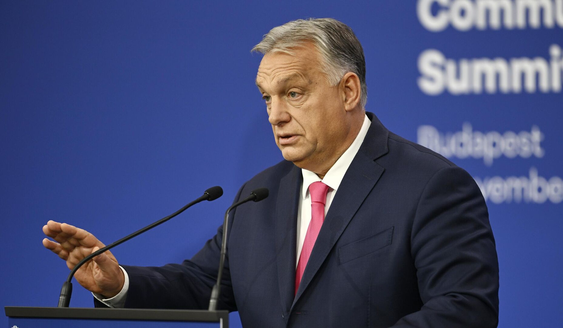 Европейский Союз должен пересмотреть санкции против России: Орбан