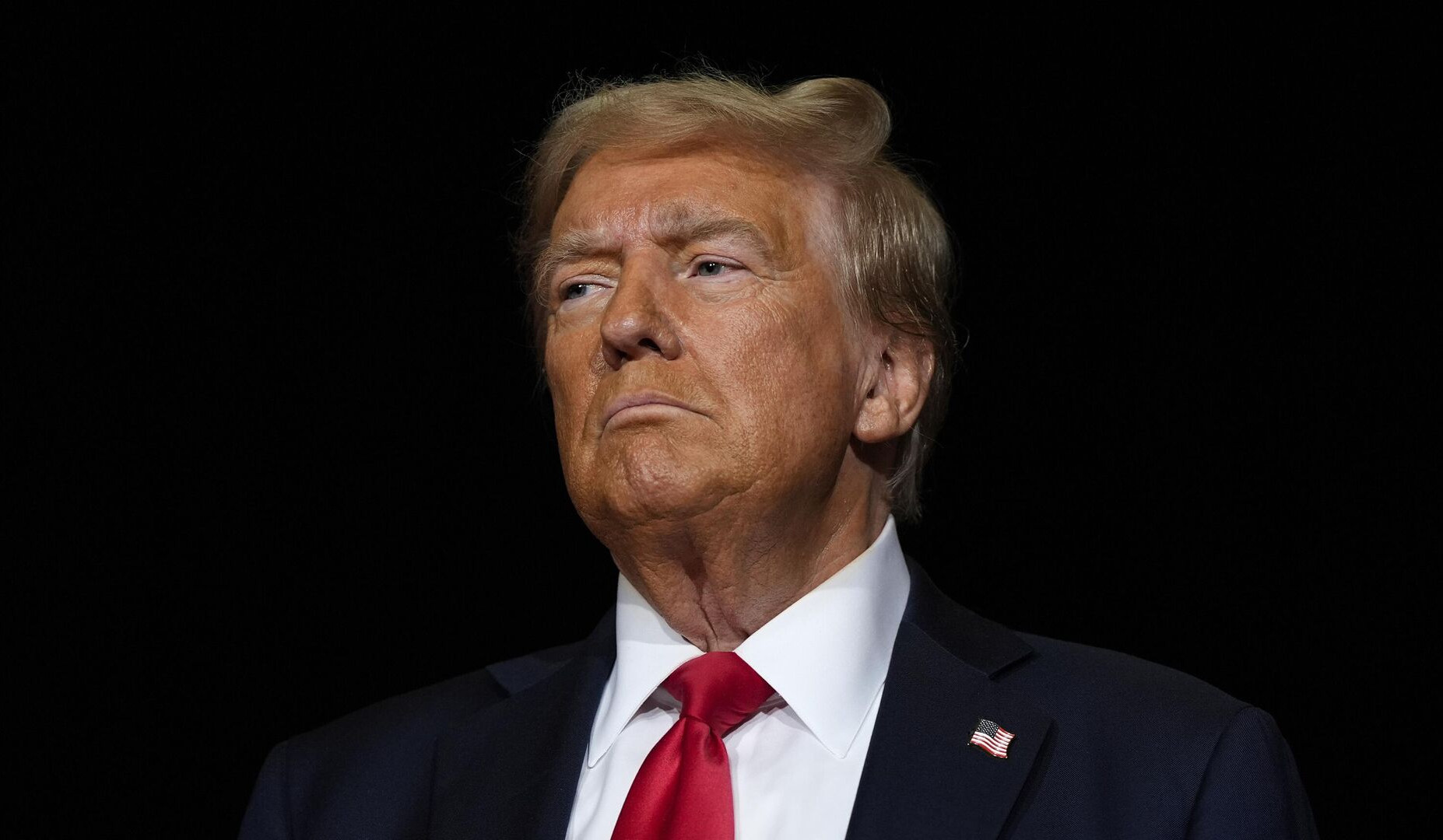 Трамп пообещал ввести пошлины на импорт из Китая, Мексики и Канады