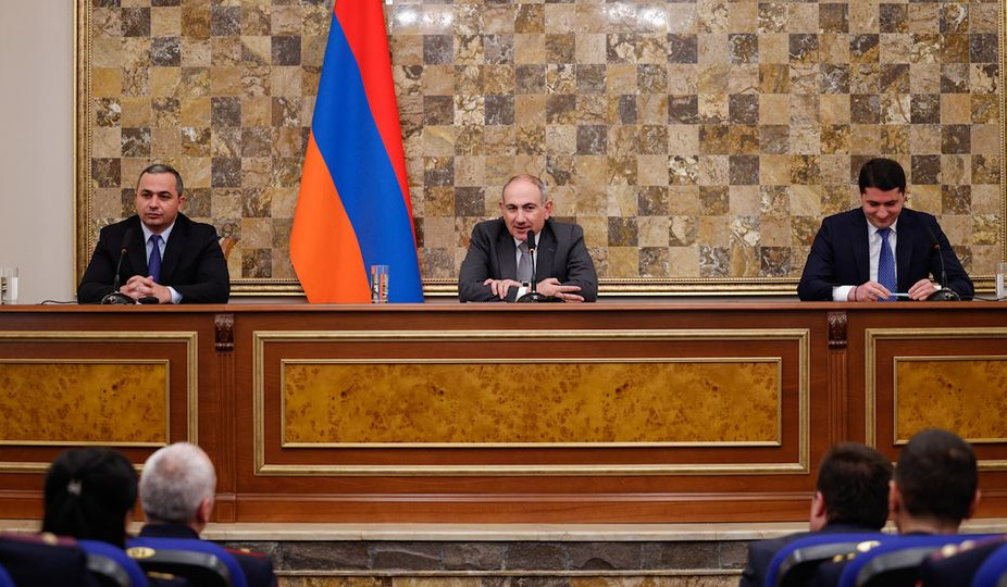 Վարչապետը աշխատակազմին է ներկայացրել ՔԿ նորանշանակ նախագահ Արթուր Պողոսյանին