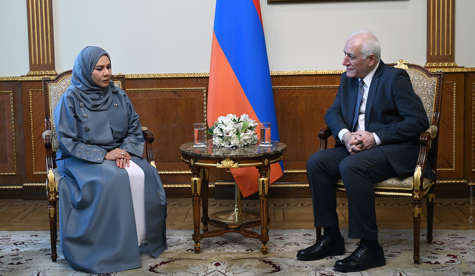 ER Prezidenti BƏƏ səfirini qəbul edib