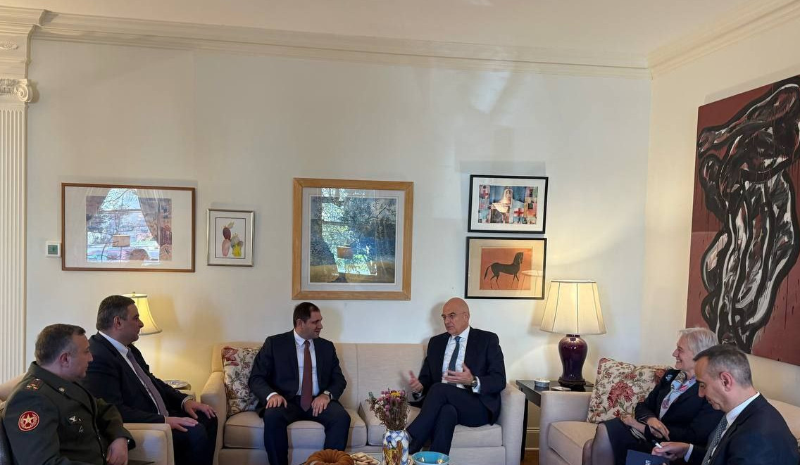 Papikyan, Dendias discuss Armenia-Greece cooperation in field of defense