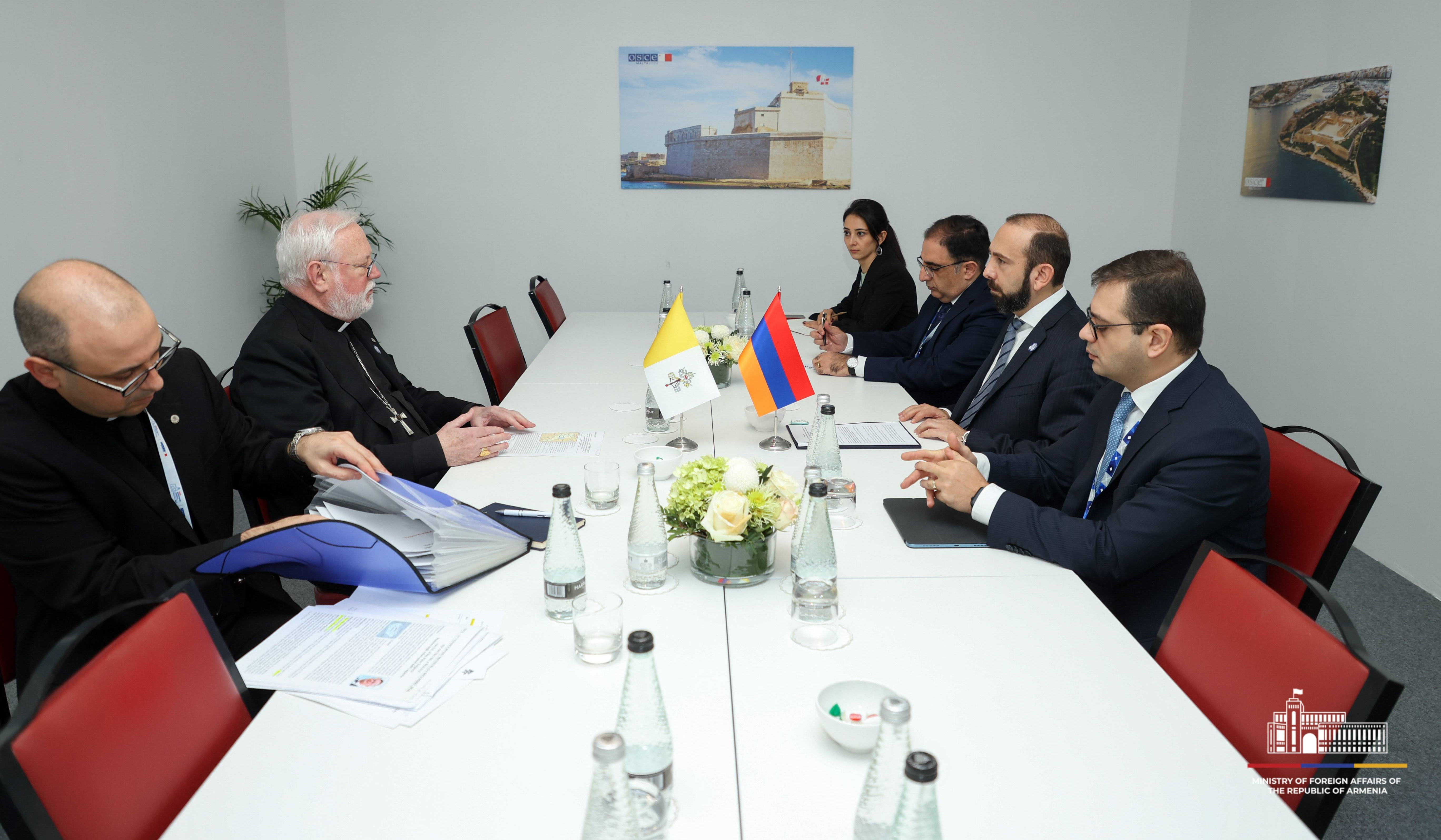Ararat Mirzoyan and Paul Richard Gallagher discussed issues of cooperation between Armenia and Vatican