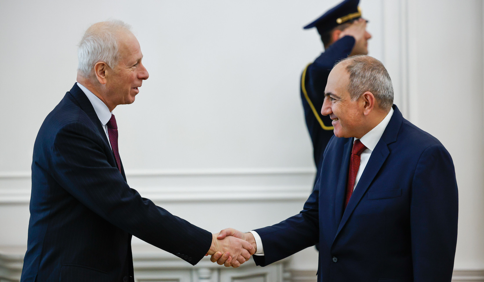 Kanada ER hökumətinin sülhə yönəlmiş səylərini dəstəkləyir: Stefan Dion Paşinyana