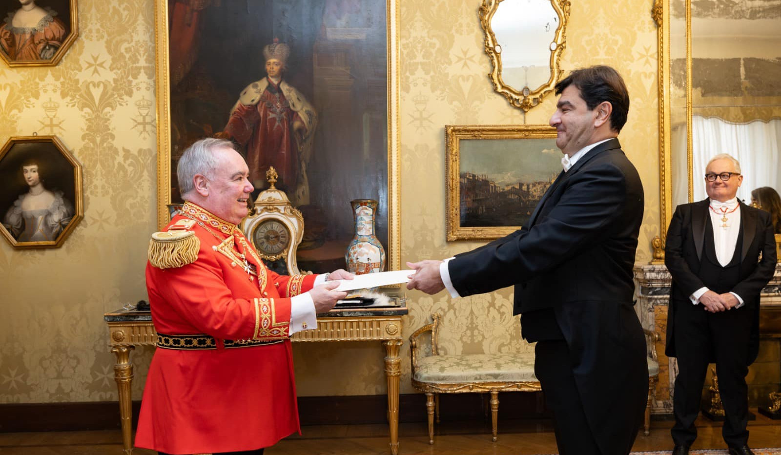 Դեսպան Բորիս Սահակյանն իր հավատարմագրերն է հանձնել Ֆրա Ջոն Դանլեփին