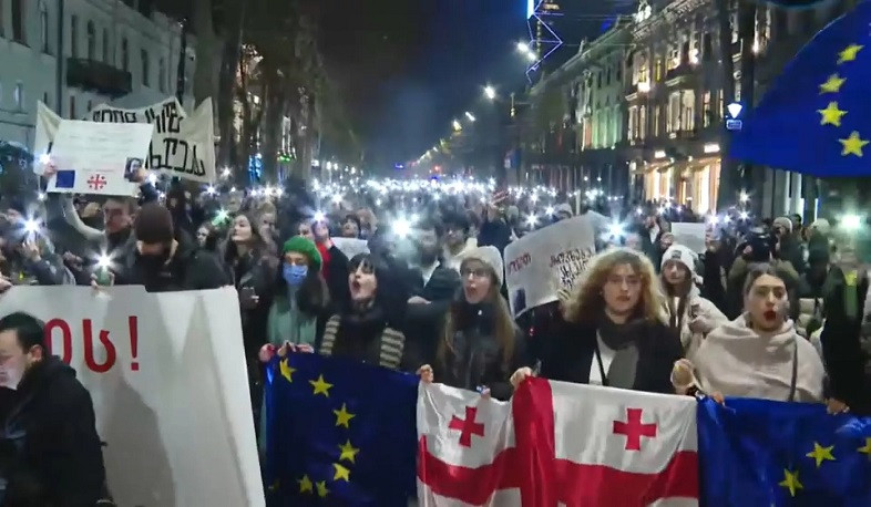 Georgian anti-government protests continue in Tbilisi for 13th consecutive day