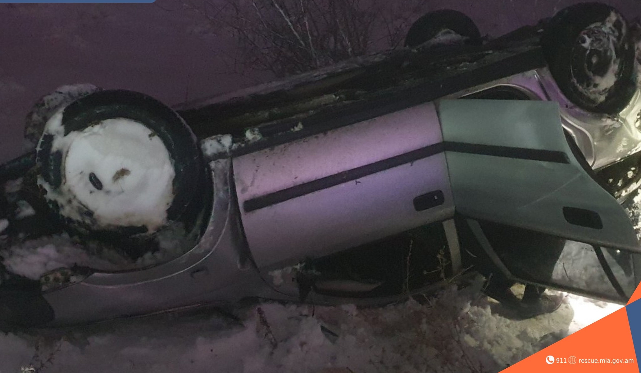 Տիգրանաշենի ոլորաններում մեքենան դուրս է եկել ճանապարհի երթևեկելի հատվածից և ընկել ձորը․ կան տուժածներ