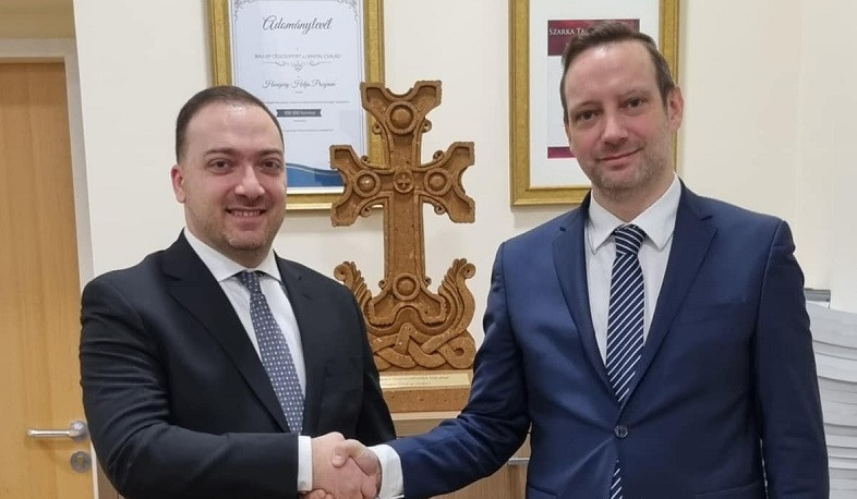 ՀՀ ԱԳՆ գլխավոր քարտուղարը և «Հունգարիան օգնում է» ծրագրի գծով պետքարտուղարը քննարկել են ռեզիդենտ դեսպանություններ բացելու երկուստեք որոշումը