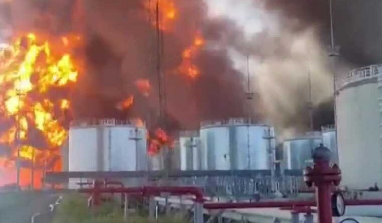 Нефтеперерабатывающий завод в Ростовской области подвергся массированной воздушной атаке