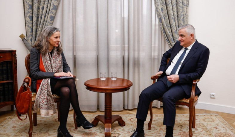 Мгер Григорян и спецпредставитель ЕС обсудили региональные развития