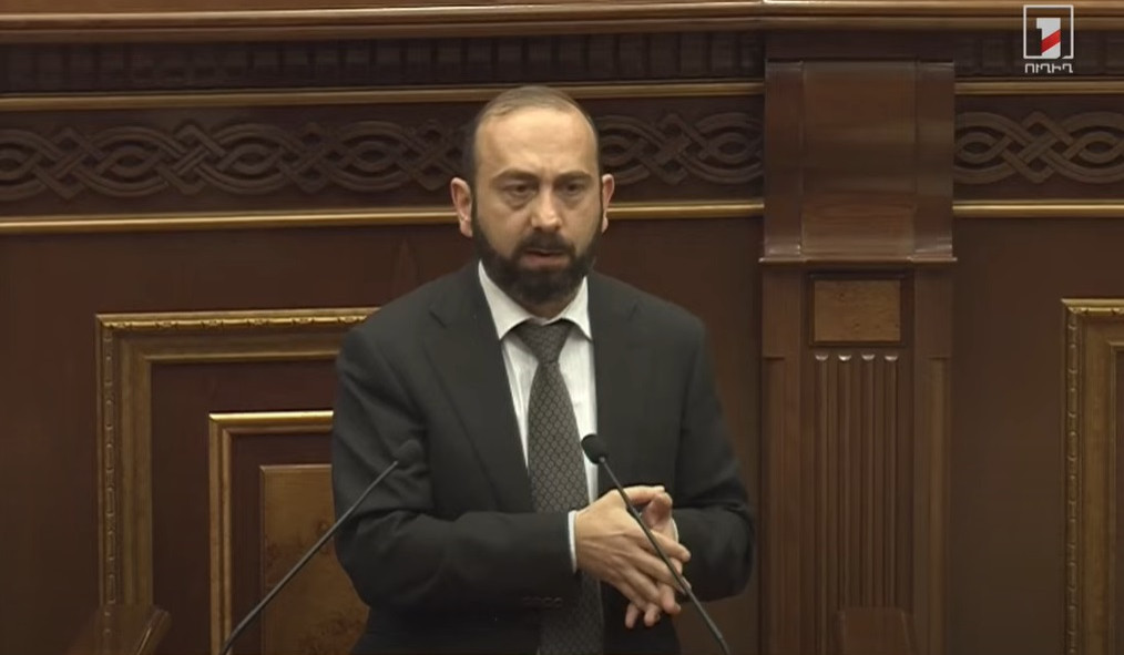 We are not looking for saviors and we have not found saviors with this document: Mirzoyan on document signed with US