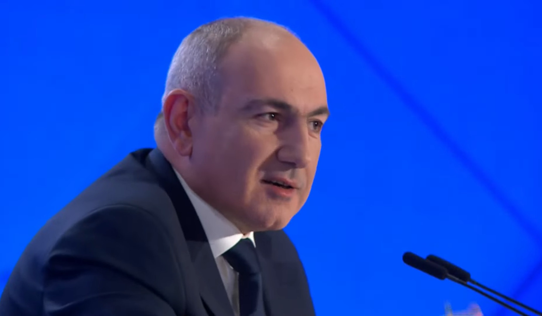 Շատ նորմալ է, երբ օրհներգն ավարտվի «Թող միշտ պանծա Հայաստան»-ով, մենք բոլորս ծափահարենք. Փաշինյան