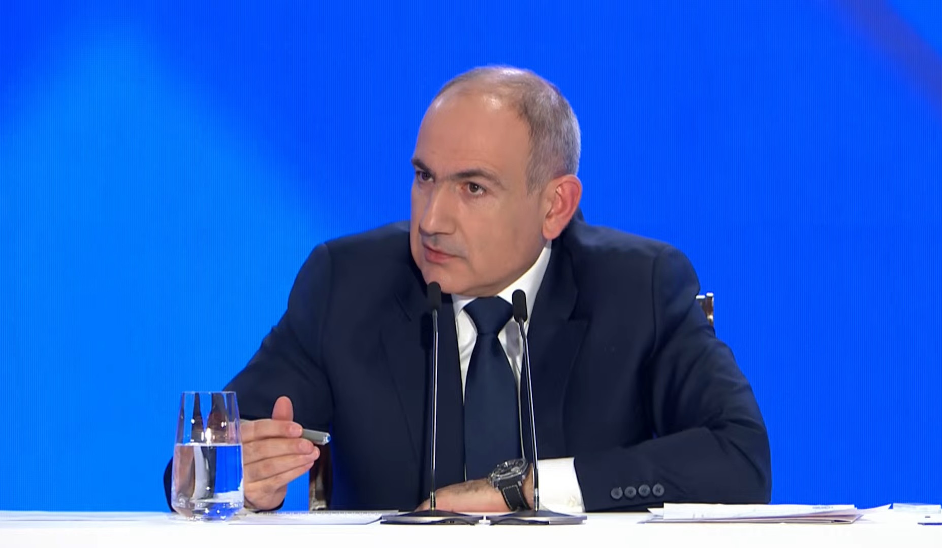 Միշտ օրակարգում է. վարչապետը՝ բանակցություններում գերիների վերադարձի հարցն ընդգրկելու մասին