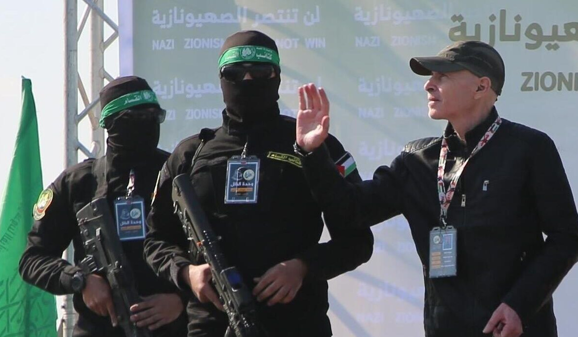 Израиль освободил из тюрем 183 палестинца