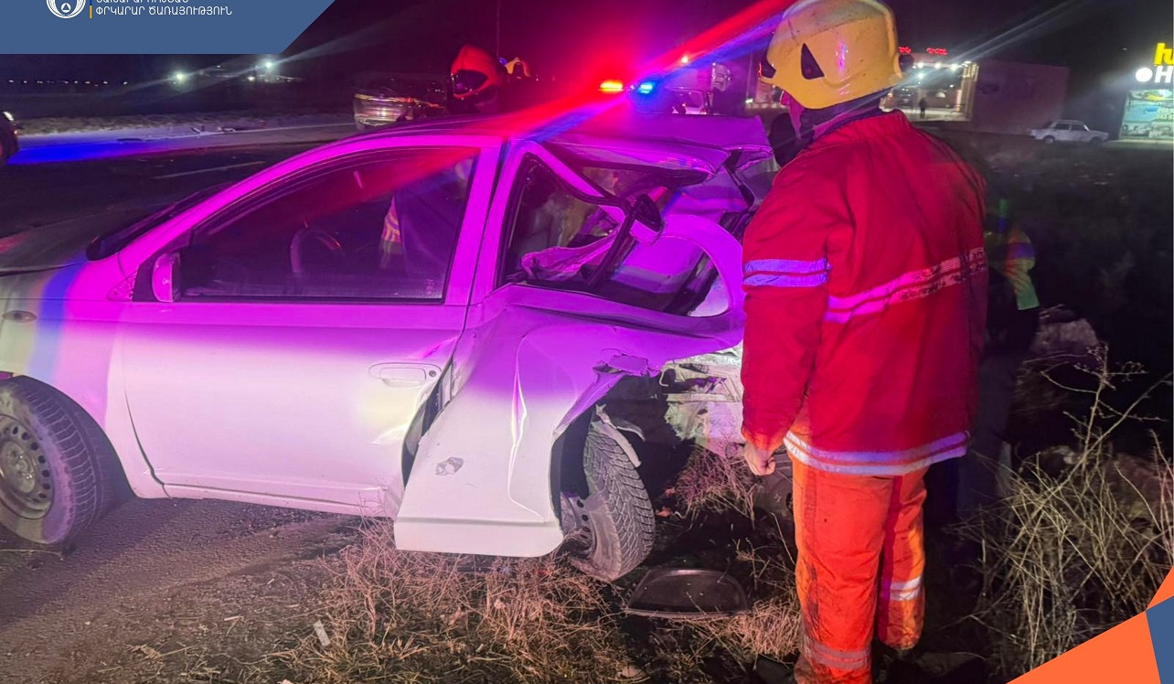 Էջմիածին-Արմավիր ճանապարհին մեքենաներ են բախվել, կան տուժածներ