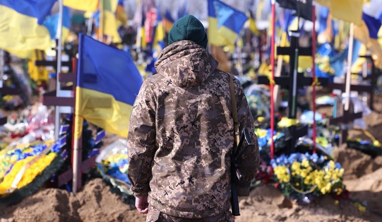 На войне с Россией погибло порядка 45 100 украинских военных: Зеленский