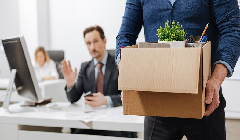 ԿՀՎ-ն աշխատակիցներին առաջարկել է աշխատանքից ազատվել սեփական դիմումի համաձայն