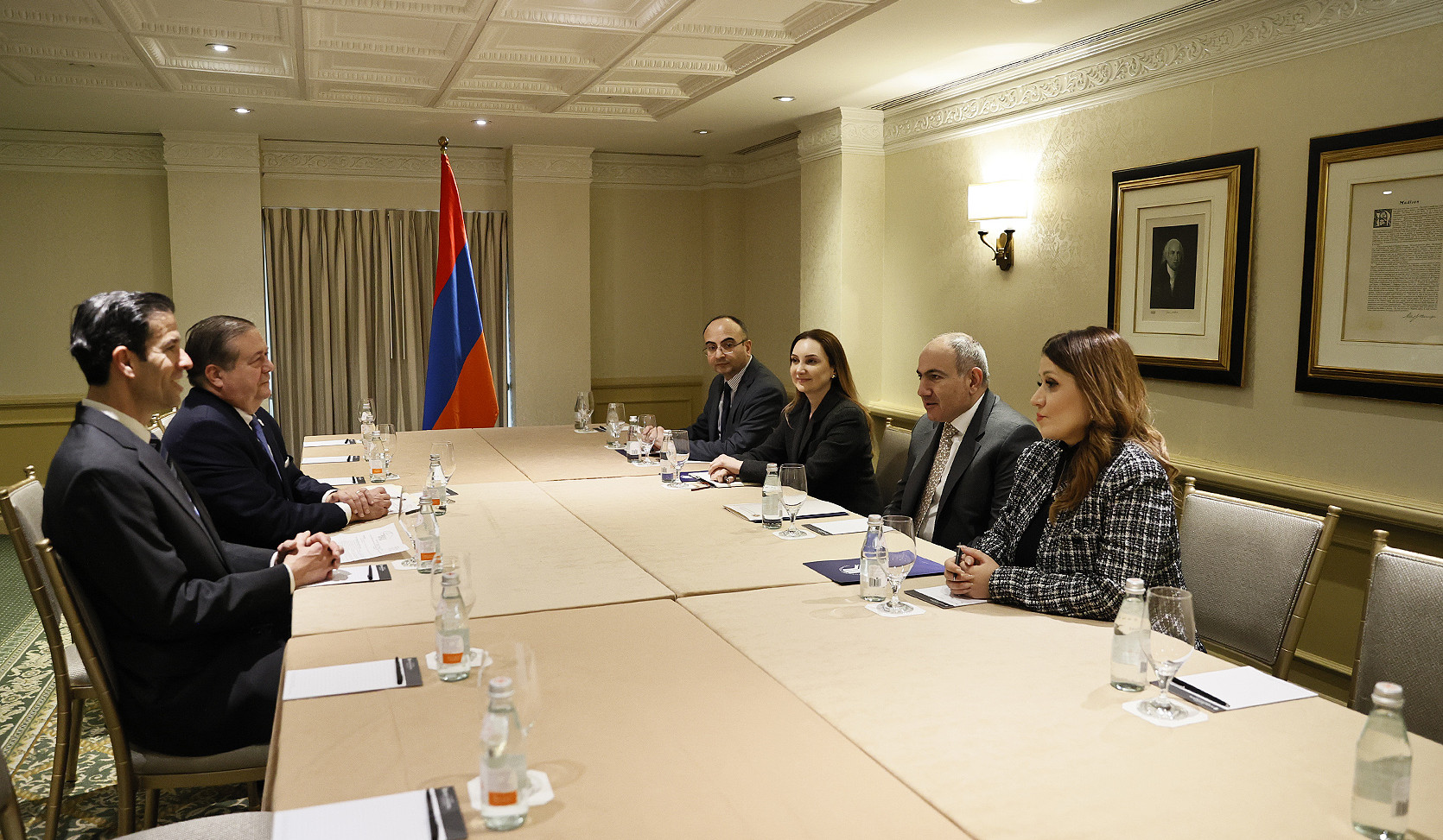 Prime Minister meets with President of the International Republican Institute (IRI)