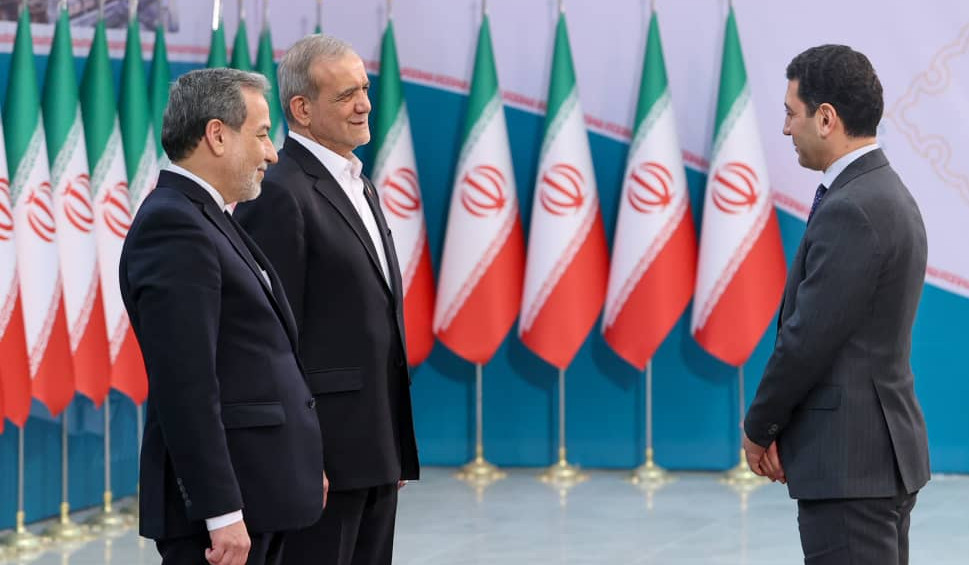 Ambassador Hakobyan had brief private conversation with President of Iran