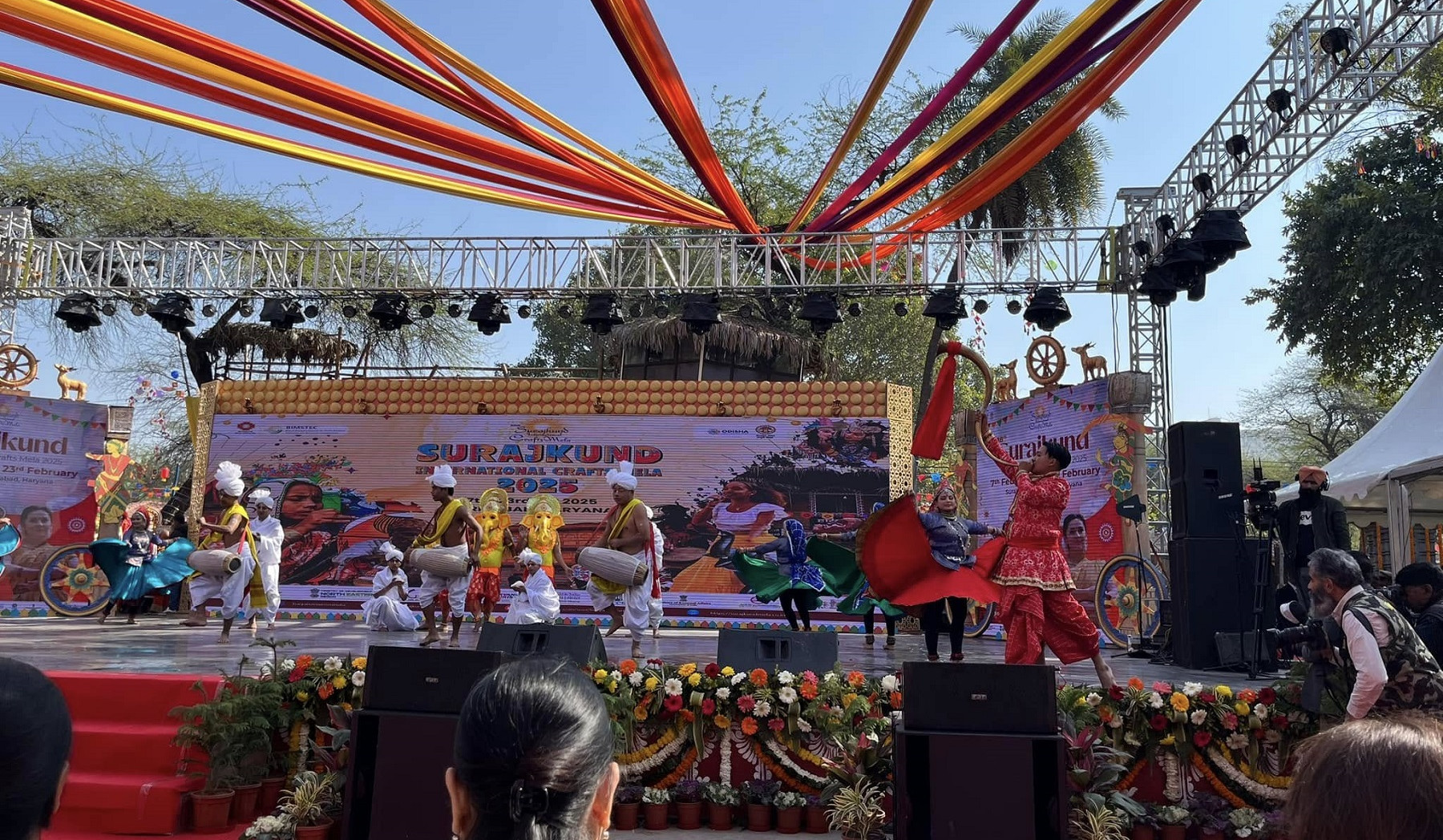 Հայ վարպետները Հնդկաստանում մասնակցում են Սուրաջկունդի արհեստների միջազգային փառատոնին