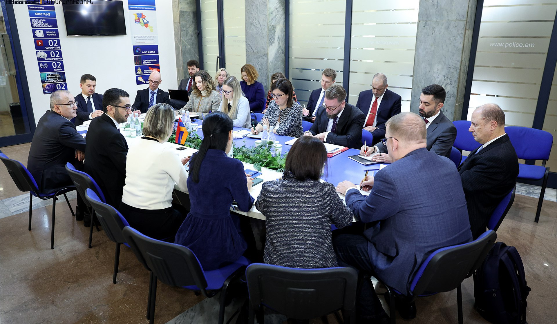 ԵՄ մուտքի արտոնագրերի ազատականացման շրջանակում իրականացնելու է ոլորտային խնդիրների վերլուծություն. ՆԳ փոխնախարարն ընդունել է ԵՄ փորձագիտական առաջին առաքելությանը