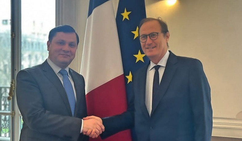 Արման Խաչատրյանն ու Բրունո Ֆուքսը քննարկել են տարածաշրջանային վերջին զարգացումներին առնչվող հարցեր