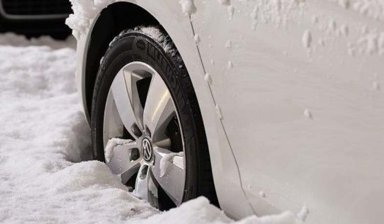 Մաստարա-Լանջիկ հատվածում մեկ տասնյակից ավելի մեքենաներ են բախվել. կան տուժածներ