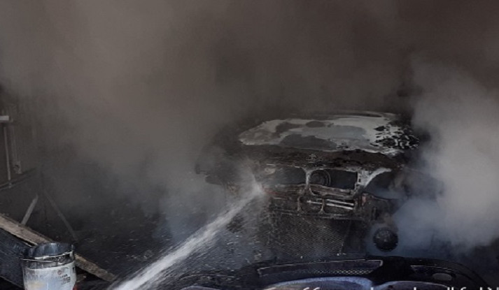 Թբիլիսյան խճուղում ավտոմեքենա է այրվել