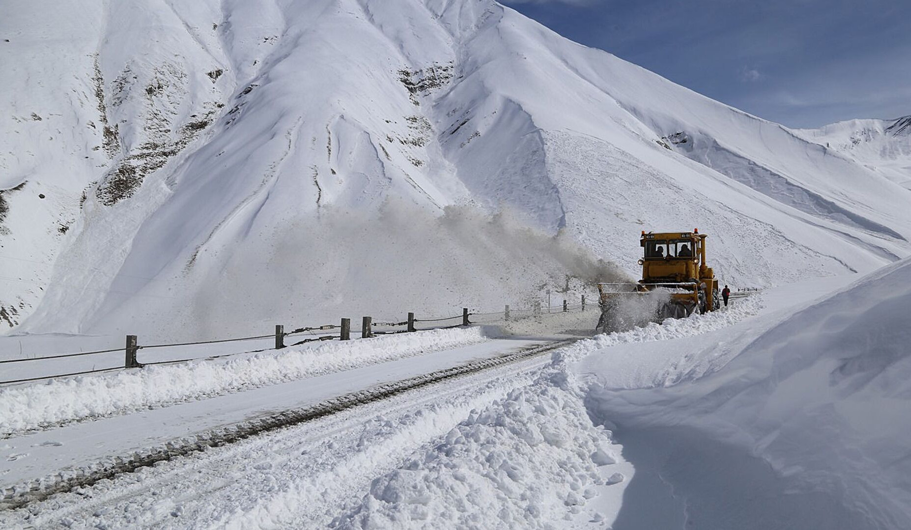Ձյան առատ տեղումները խնդիրներ են ստեղծել Վրաստանի բնակիչների համար