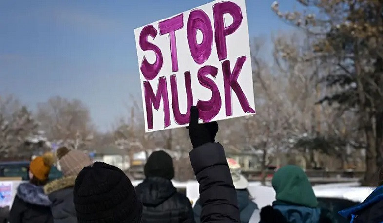 Pentagon, State Department, and FBI have banned their employees from reporting to Musk