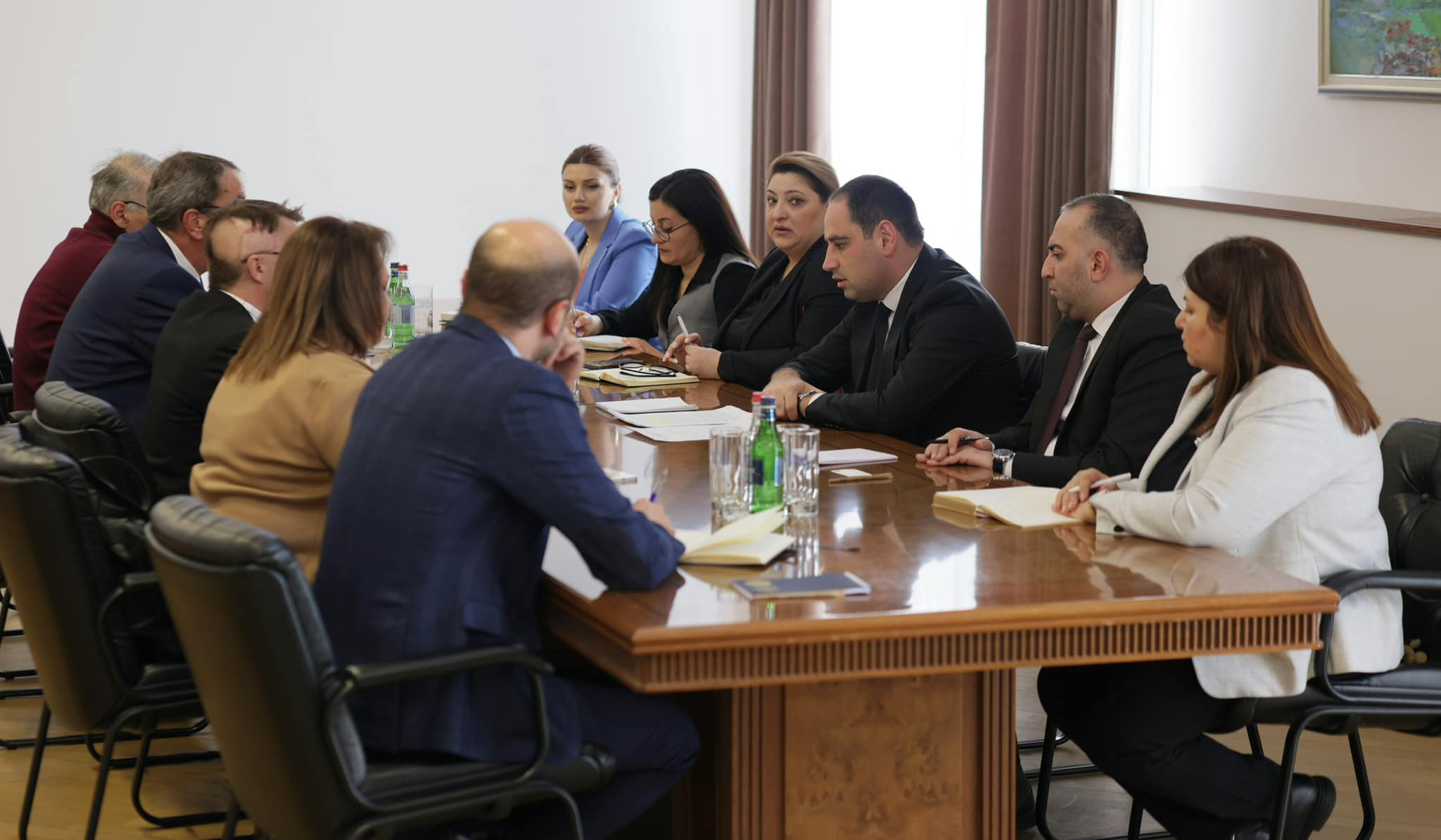 ՏԿԵ նախարարն ու ԱԶԲ առաքելության տնօրենը քննարկել են համատեղ իրականացվող ծրագրերի ընթացքը