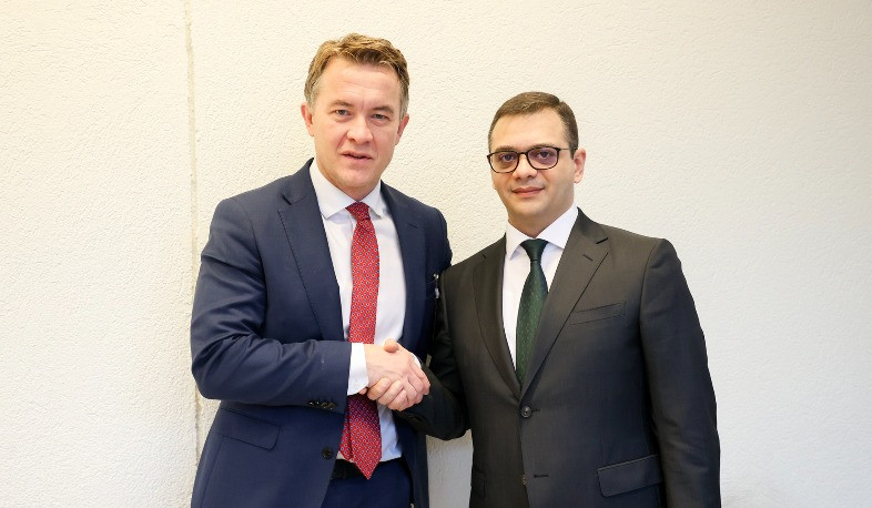 ER xarici işlər nazirinin müavini Norveç XİN-in dövlət katibinə Cənubi Qafqazdakı son hadisələr haqqında məlumat verib