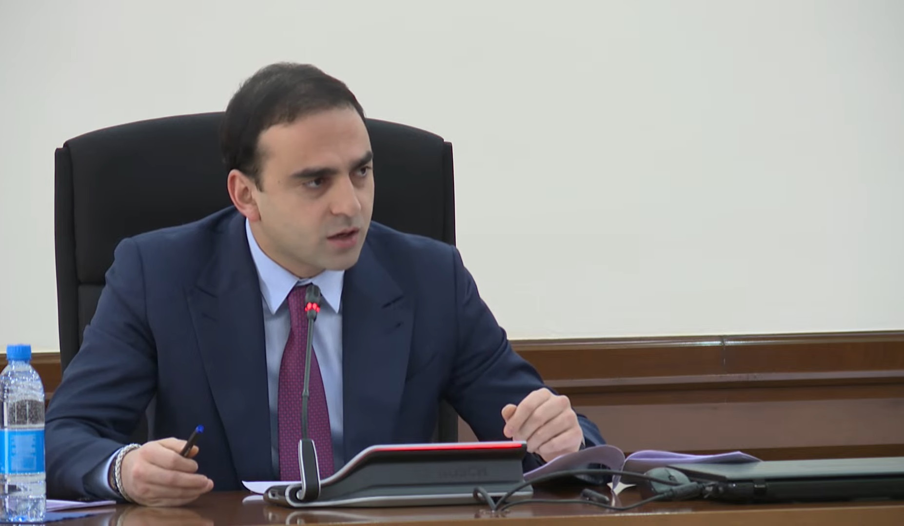 Առանց այն էլ մատների վրա հաշված այգիները չեն կարող տոտալ կառուցապատված մնալ, պետք է մաքրվեն. Երևանի քաղաքապետ