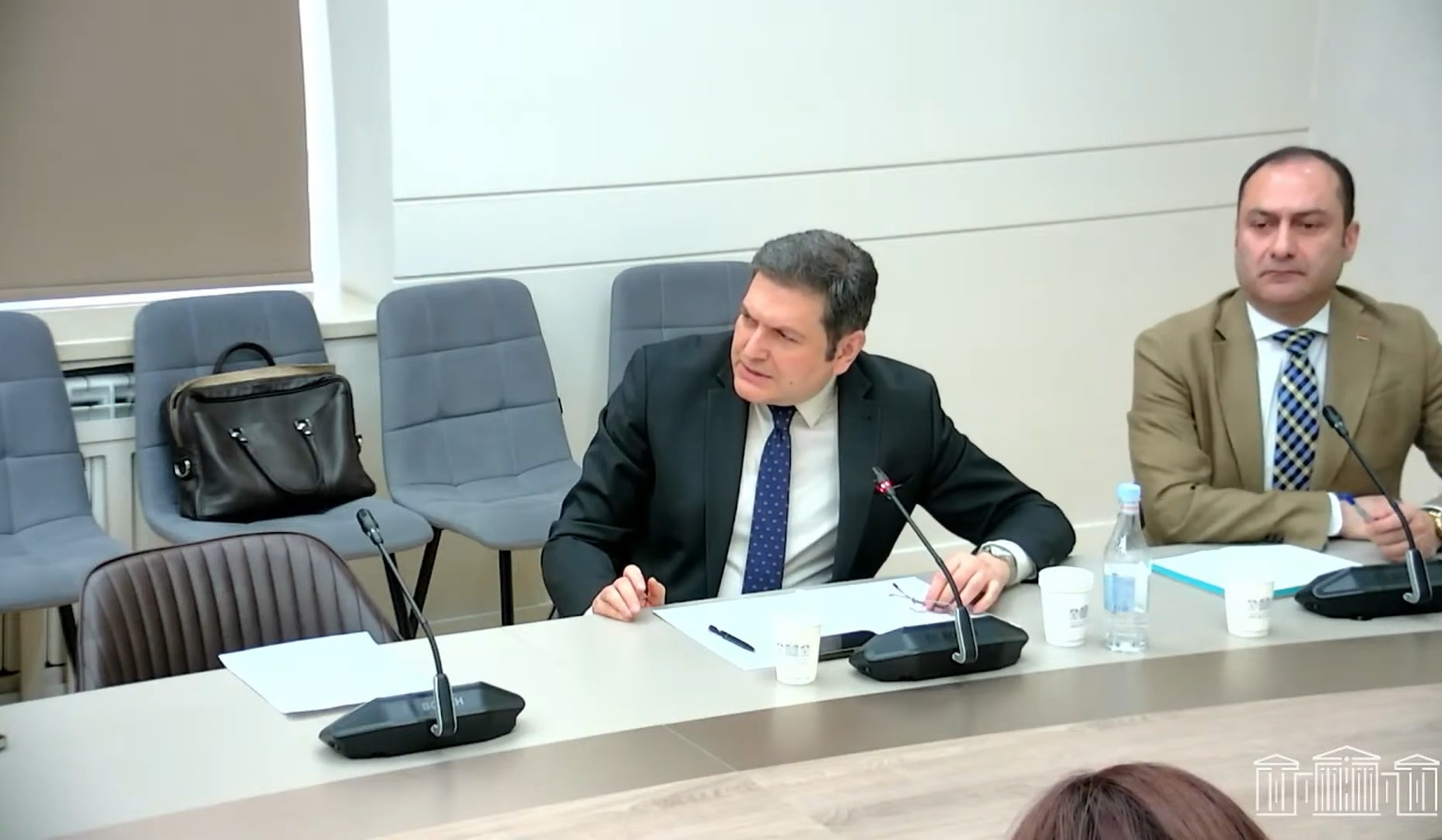 Մեր աշխատանքները թե՛ Բրյուսելի, թե՛ անդամ երկրների հետ շարունակվում են. ԱԳ նախարարի տեղակալը՝ Բաքվում պահվող հայերի մասին