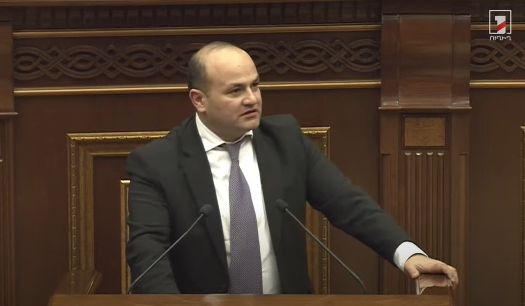 ԱՍՀ նախարարը՝ քաղաքացիաիրավական պայմանագրով աշխատողների իրավունքների մասին