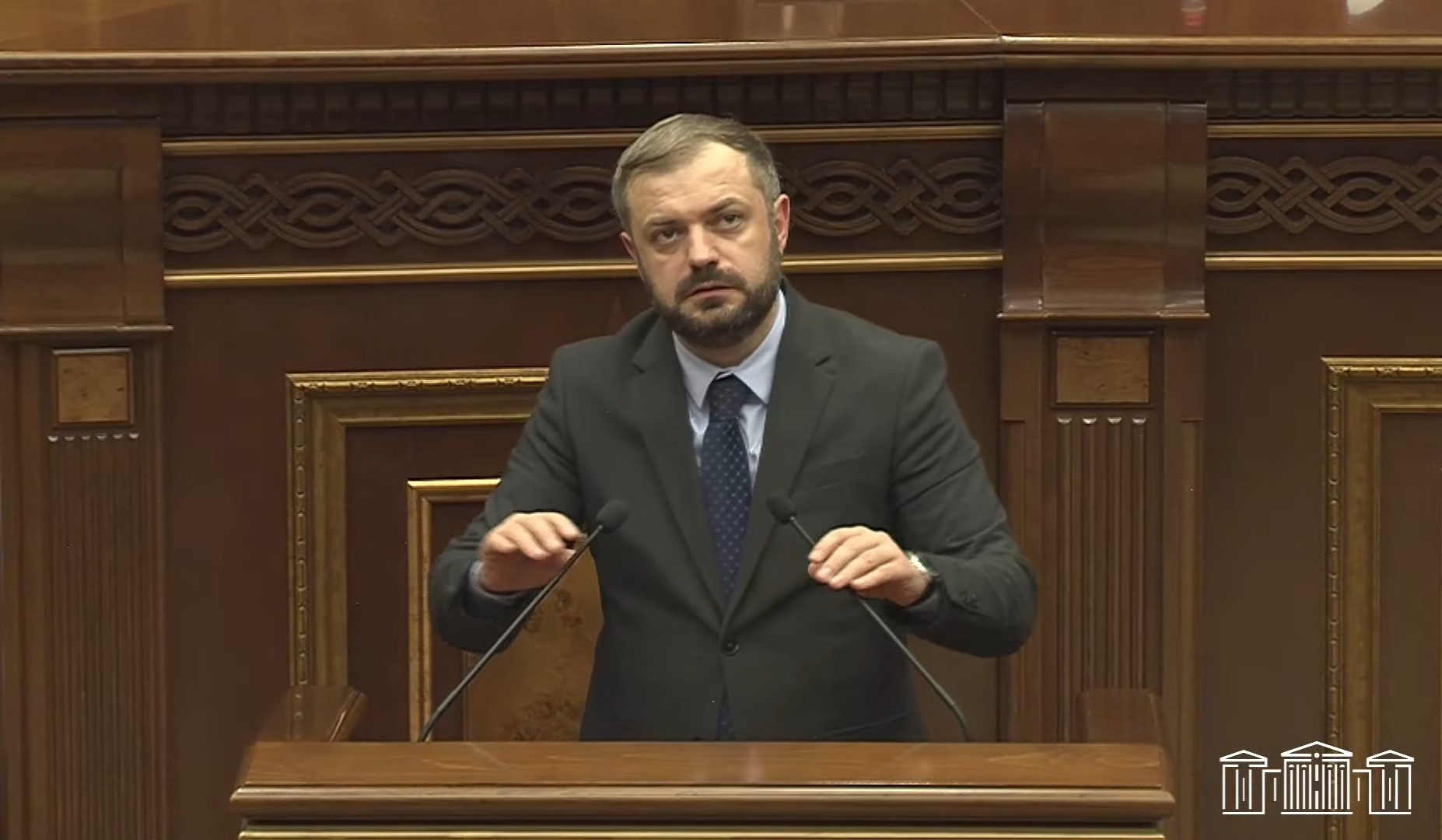 «Խելացի» անասնագոմերի ծրագիրը որոշակի լավարկումներով կրկին կմեկնարկի. ինչն է փոխվելու