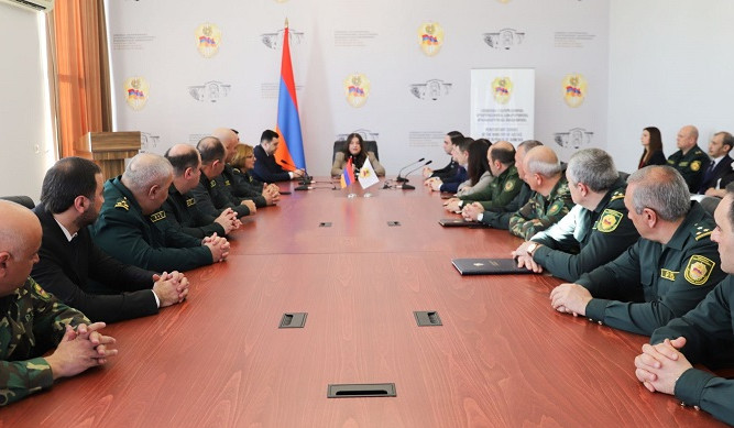 Քրեակատարողական ծառայության պետ Ծովինար Թադևոսյանն անձնակազմին ներկայացրել է նորանշանակ տեղակալին