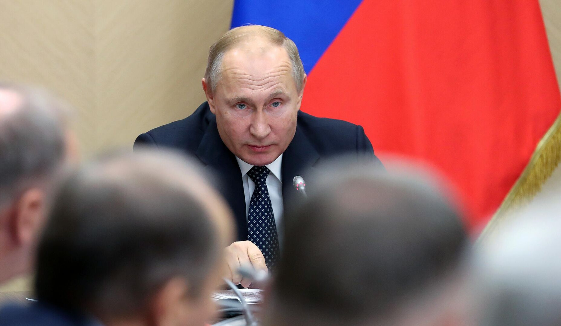 Путин предложил Совбезу РФ обсудить вопрос о восстановлении отношений с США