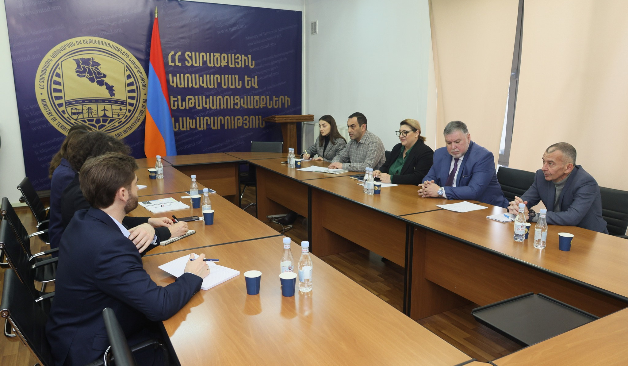 ՏԿԵ փոխնախարարն ու ԶՖԳ ներկայացուցիչները քննարկել են ենթակառուցվածքների ոլորտում համագործակցության խորացման հնարավորությունները