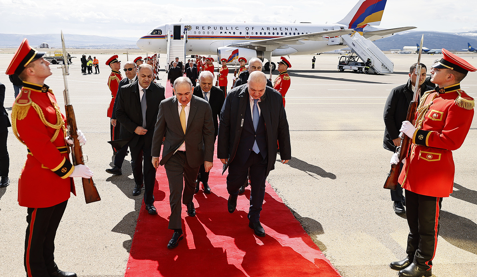 Prime Minister Pashinyan arrives in Tbilisi on a working visit