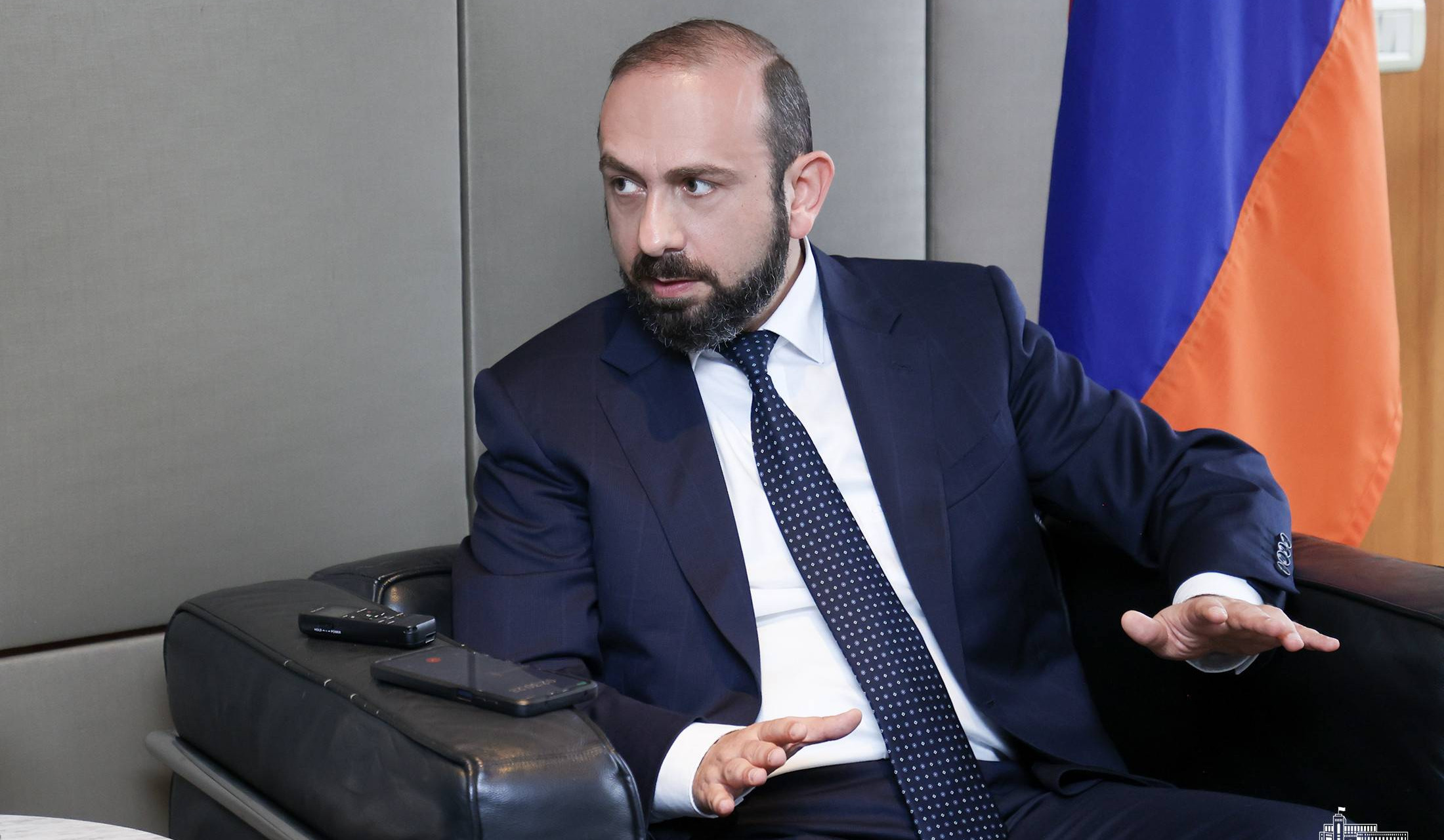 Erməni və türk mütəxəssisləri Gümri-Qars dəmir yolunun vəziyyətini öyrənirlər: Mirzoyan