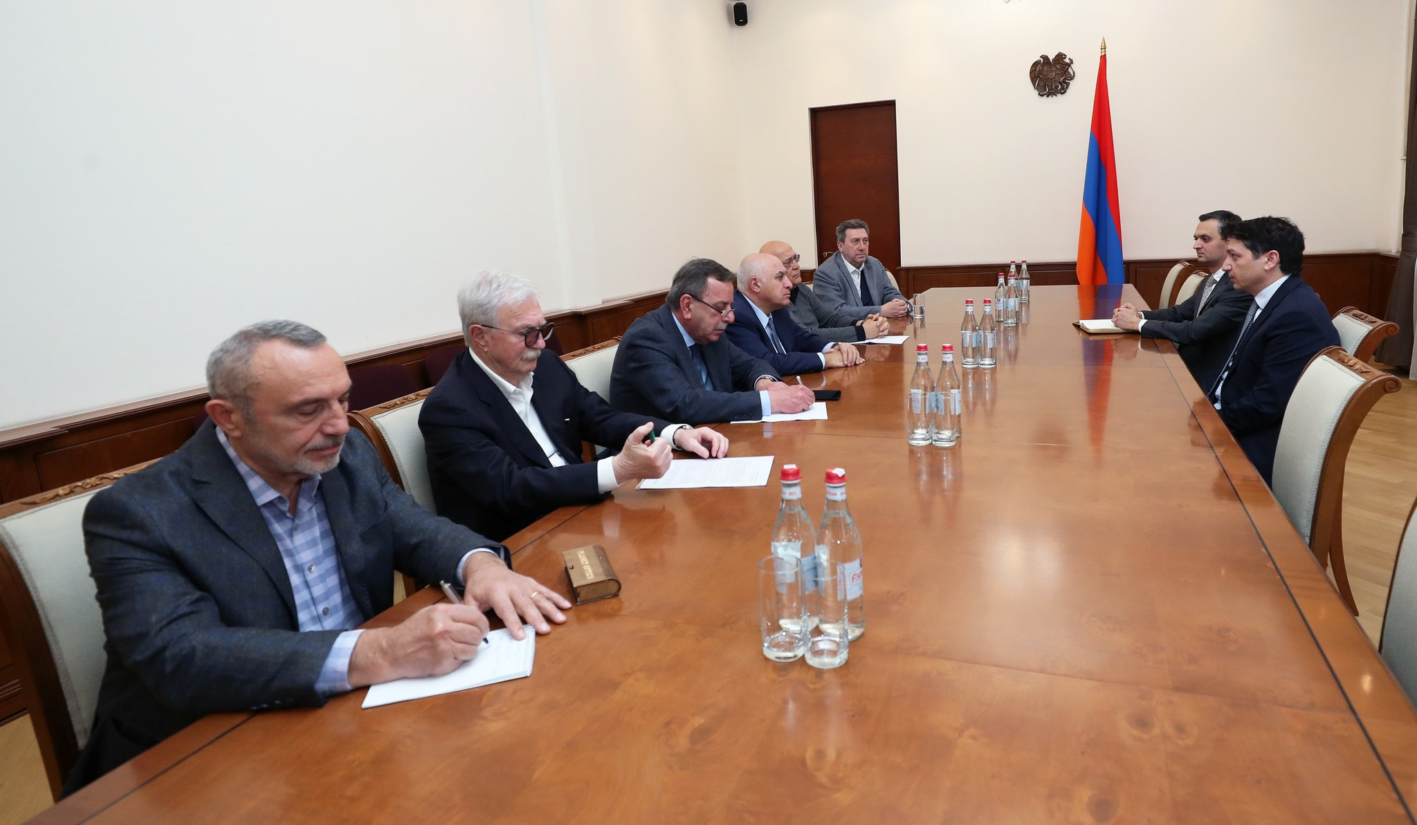 Վահե Հովհաննիսյանն ու Հայաստանի արդյունաբերողների և գործարարների միության անդամները քննարկել են հարկային քաղաքականության հեռանկարները