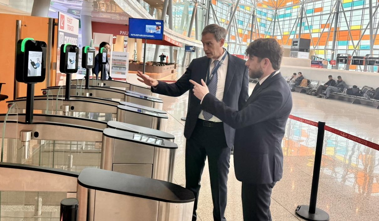 Մարսելո Վենդեն դեսպան Դըկոտինյիին է ներկայացրել օդանավակայանի արդիականացմանն ուղղված աշխատանքները