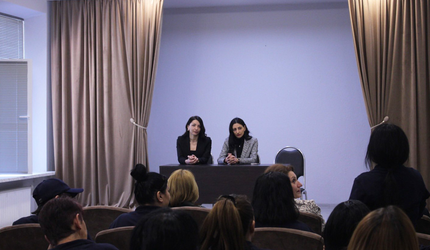 Անահիտ Մանասյանն ու Հասմիկ Հակոբյանն ուսումնասիրել են «Աբովյան» ՔԿՀ-ում պահվող կանանց և անչափահասների պահման պայմանները