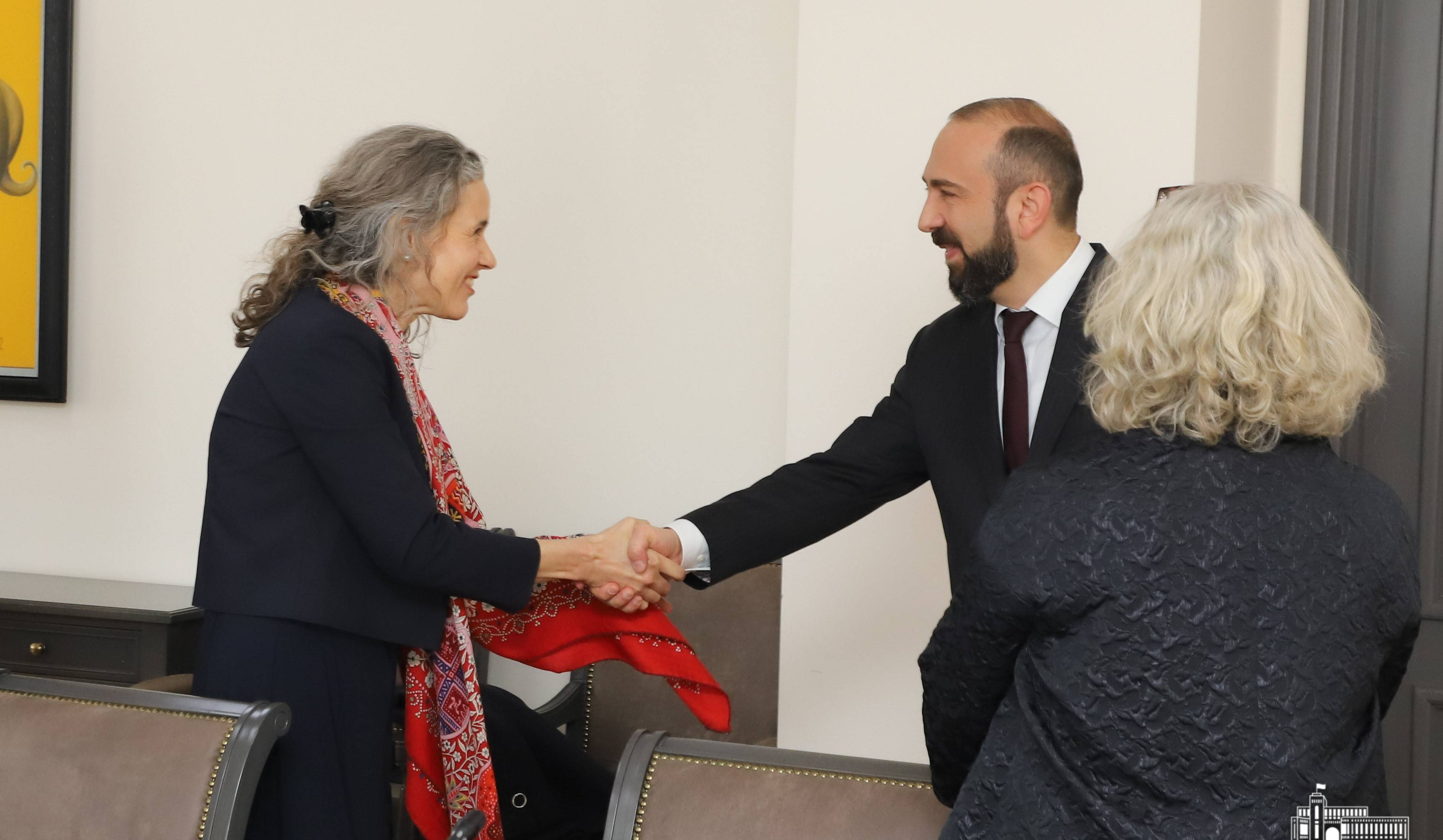 Արարատ Միրզոյանն ու Մագդալենա Գրոնոն քննարկել են տարածաշրջանային հարցեր