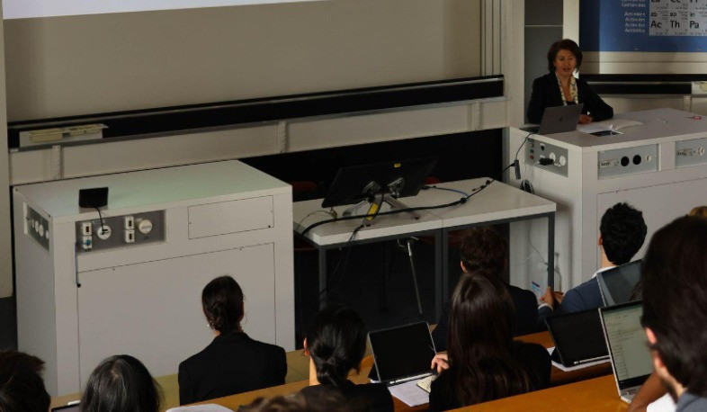 Հասմիկ Տոլմաջյանը ՄԱԿ-ի մոդել համաժողովում անդրադարձել է Հայաստանի մարտահրավերներին