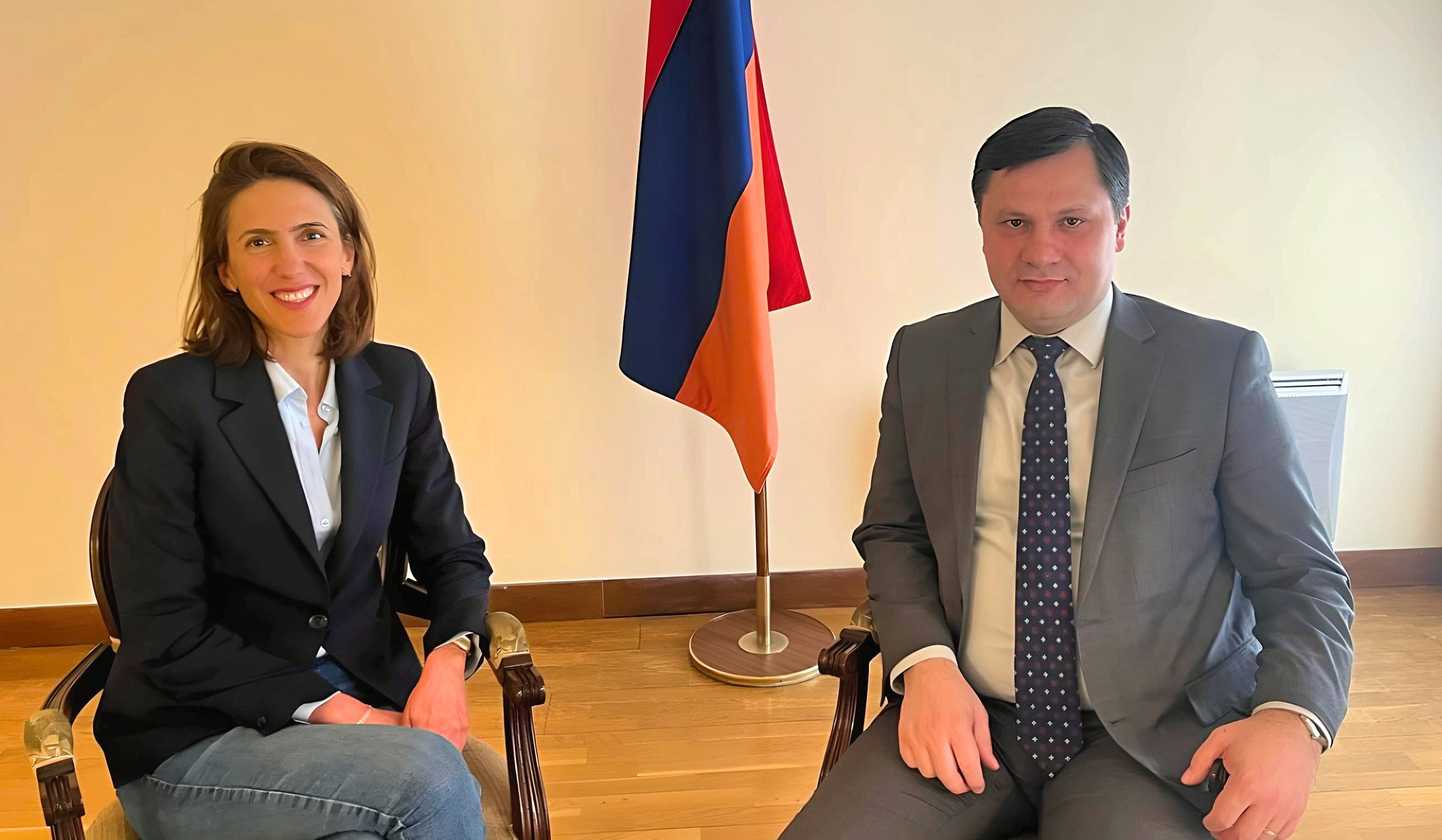 Դեսպան Խաչատրյանը և Եվրախորհրդարանի ֆրանսիացի պատգամավորը մտքեր են փոխանակել Հարավային Կովկասում վերջին զարգացումների շուրջ