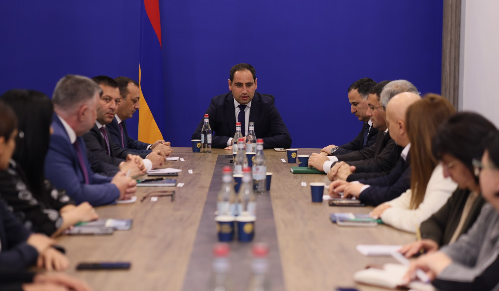 ՏԿԵ նախարարը «Ճանապարհային դեպարտամենտ» հիմնադրամի աշխատակազմին է ներկայացրել նորանշանակ ղեկավարին