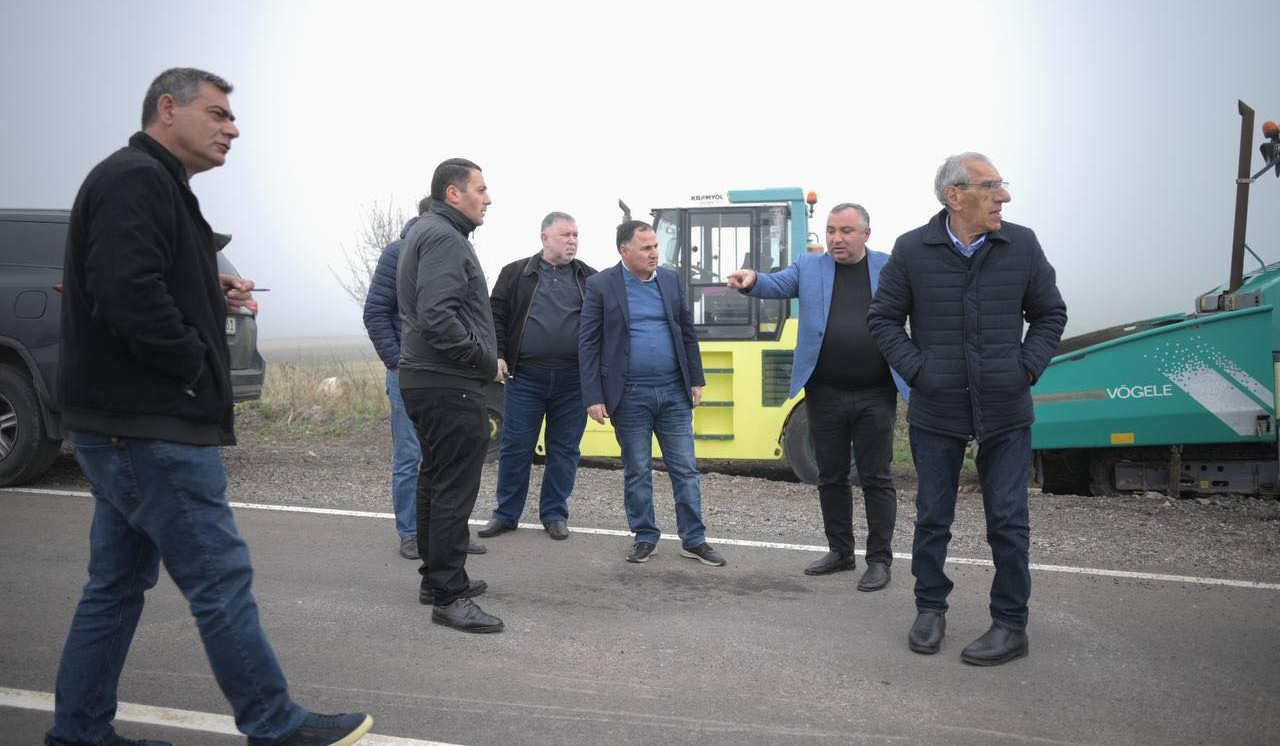 «Ճանապարհային դեպարտամենտի» գործադիր տնօրենը և փոխտնօրեններն այցելել են Վայոց ձոր և Սյունիք՝ հետևելու ճանապարհաշինական աշխատանքներին