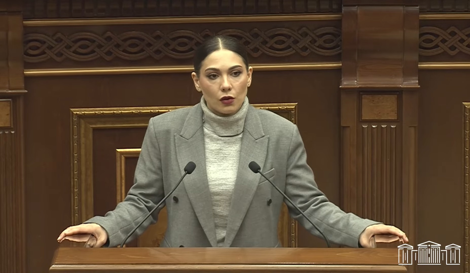 Քաղաքացիները հնարավորություն կունենան հեռավար կարգով կնքել նոտարական գործարքներ. Գալյան