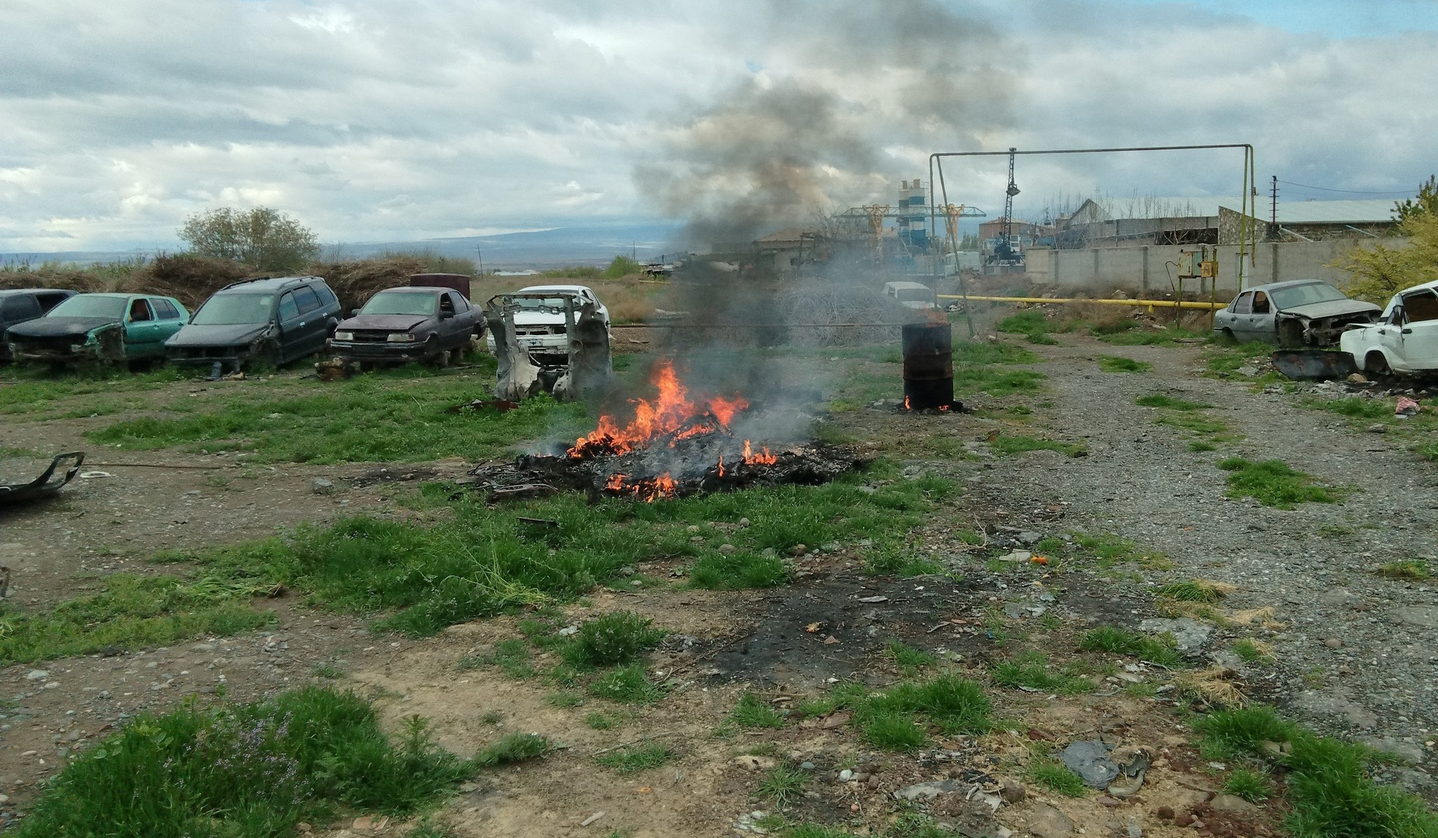 Արմավիր-Լուկաշին ճանապարհին գտնվող ավտոսպասարկման կետը կտուգանվի թափոններ այրելու համար